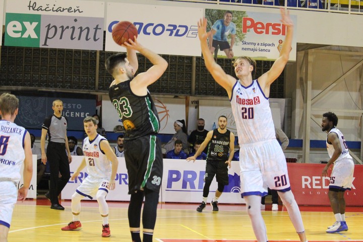 Handlová v Lučenci s prvou výhrou vonku v sezóne